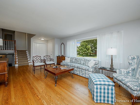 Tiled foyer with guest closet. Spacious Living Room.