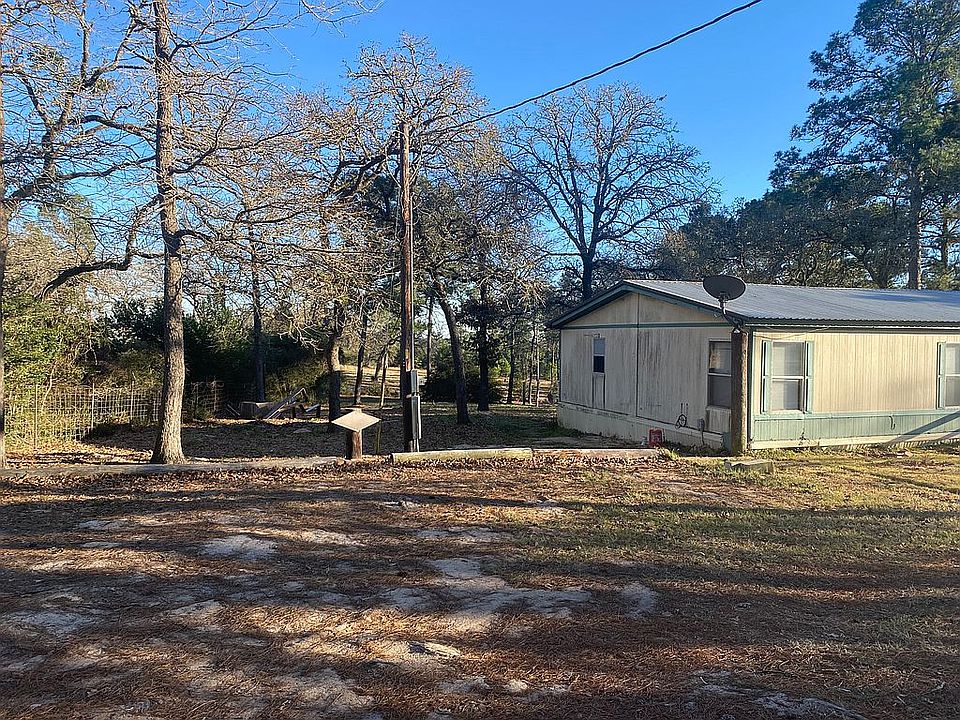 1st image of 224 Kc Dr Unit B