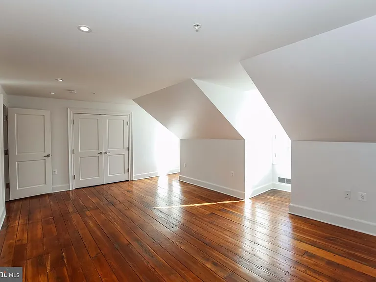 3009 M St NW #2 — Photo 21