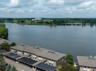 873 Cliffs Dr APT 105, Ypsilanti, MI 48198