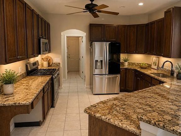 3rd image of 11876 HOLLYHOCK DRIVE
