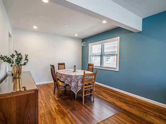 5th image of 8734 Dunton St