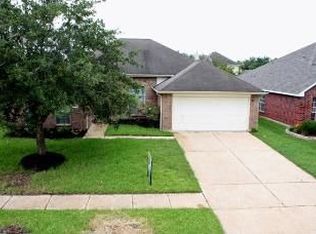 814 E Hampton Dr, Pearland, TX 77584