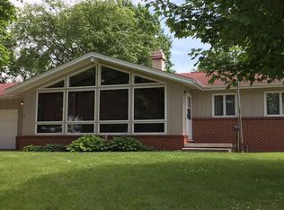 1510 Cedar Ridge Rd, Vinton, IA 52349