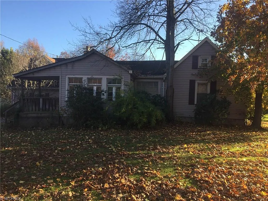 2686 Wilson Sharpsville Rd photo 1
