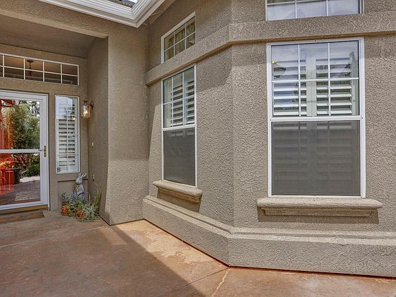 4th image of 2933 Sweetwood Dr