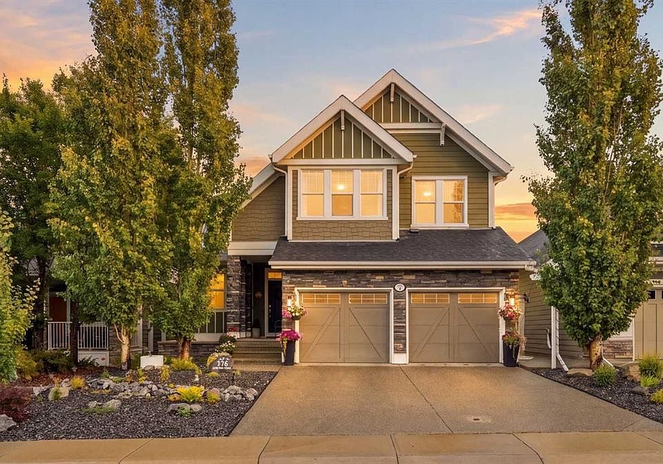 1st image of 176 W Ridge View Close