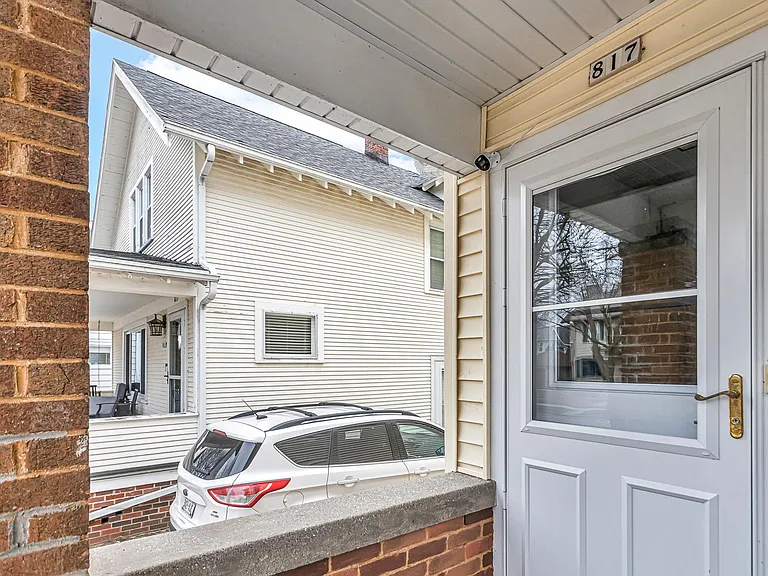 817 Bell Ave #UPSTAIRS — Photo 28