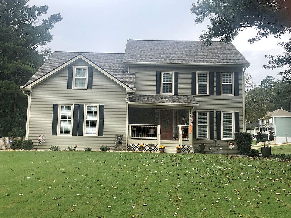 2nd image of 2045 Pendleton Pl