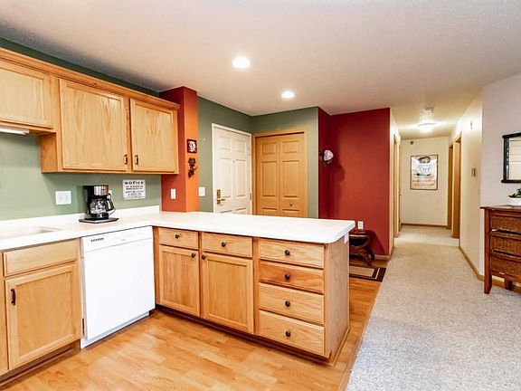 4th image of 1321 Lake Dr W APT 112