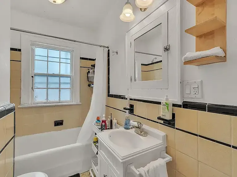 514 Pauline Blvd #1 — Photo 6