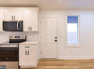 28 S Main St, Pennington, NJ 08534