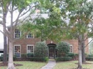 15930 Sweetwater Creek Dr, Houston, TX 77095