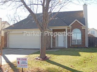 1021 Danforth Ct, Arlington, TX 76017