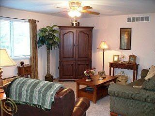 3rd image of 4377 Dale Dr
