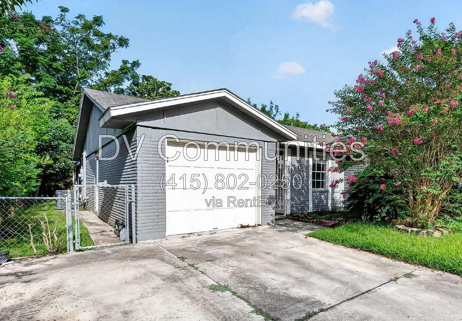 3 bed, 1.5 bath, 1118 sqft, $1,550 — Photo 2