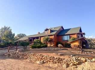 567 Mountain Shadow Rd, Wofford Heights, CA 93285