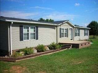 1221 Barnett Rd, Cross Hill, SC 29332