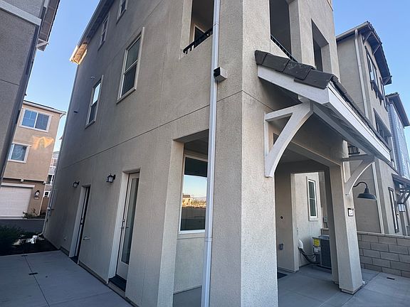 2nd image of 6046 Fairfax Dr #1