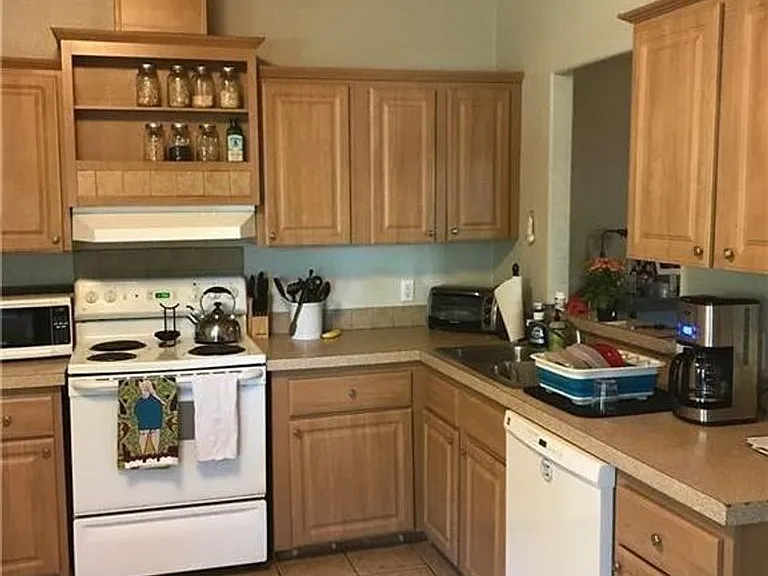1410 Harvey St #A — Photo 9