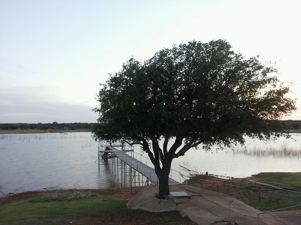 1st image of 152 Lake Dr