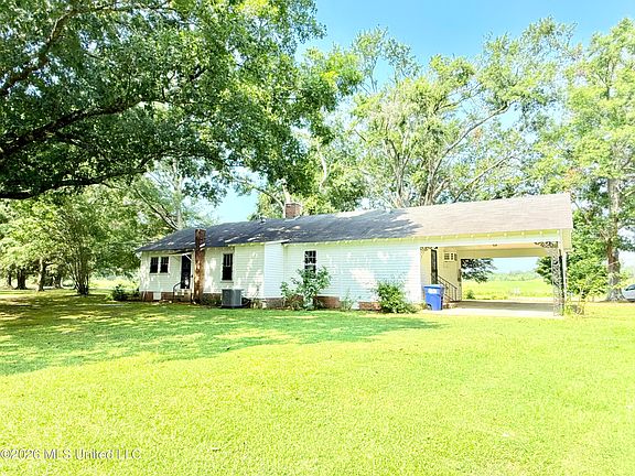 3rd image of 2590 Highway 51