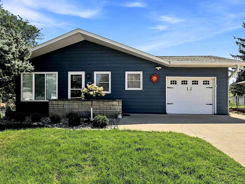 1st image of 2230 Evergreen Dr
