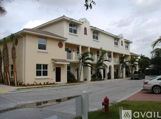 1920 Via Granada, Boynton Beach, FL 33426