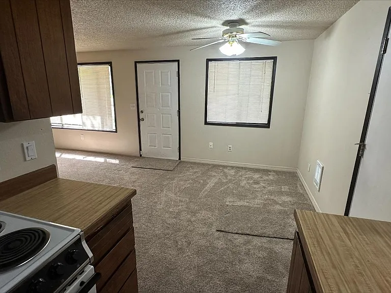 1305 NE 143rd Ave — Photo 11