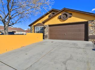 8519 Rushing Brook Ave SW, Albuquerque, NM 87121