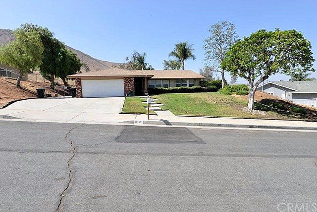 1st image of 8168 Martingale Dr
