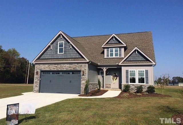 1st image of 330 Kingston Cir
