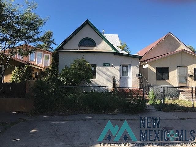 1st image of 710 Lincoln St