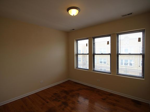 5th image of 3123-25 W Lawrence Ave #2