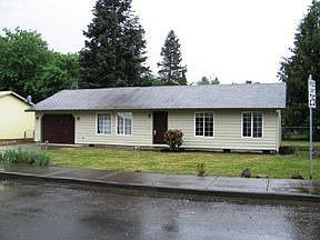 3rd image of 306 N Cedar Ave