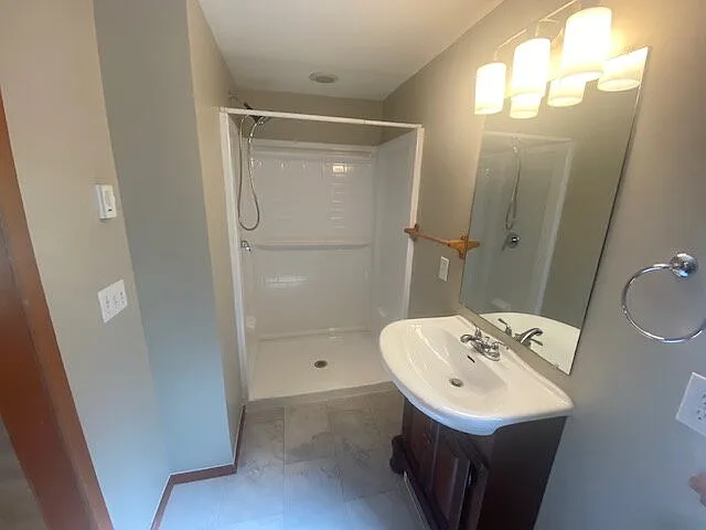 26 Hemlock St — Photo 16