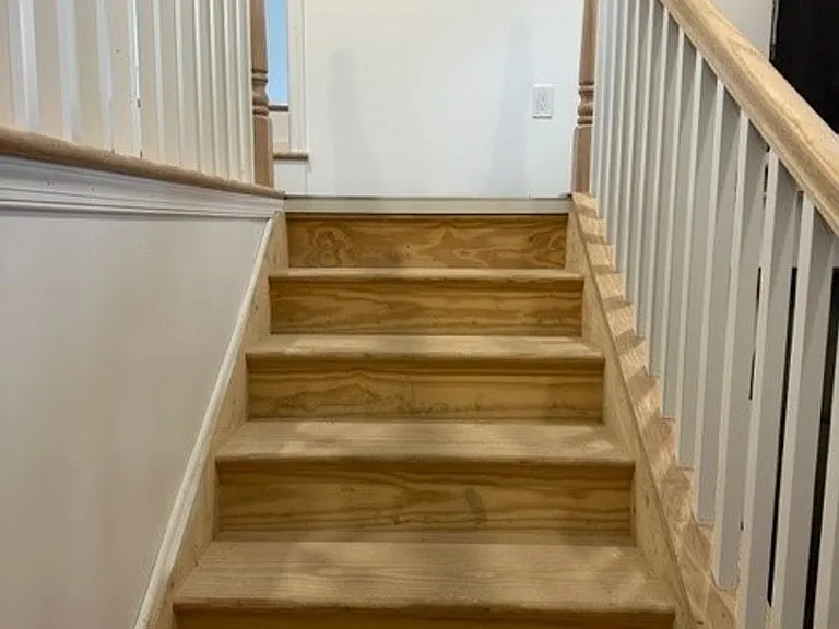 129 E Market St — Photo 19