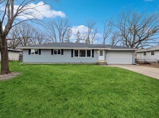 5229 Oconnell Dr, Mounds View, MN 55112