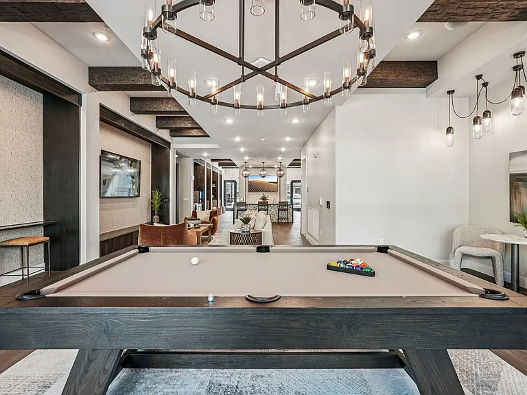 The Stadler Luxury Apartments — Photo 9