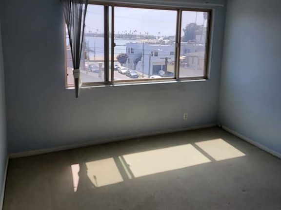 3rd image of 101 Claremont Ave #10