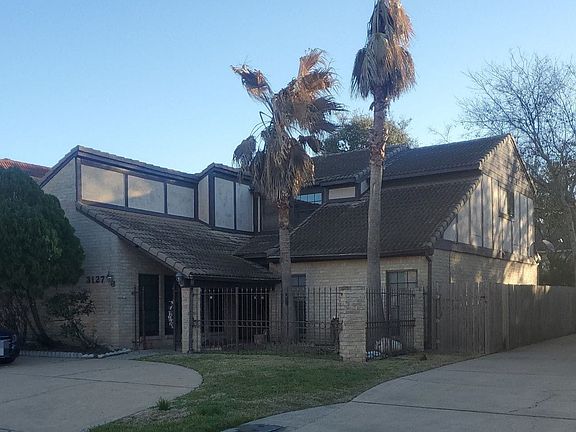 2nd image of 3127 Ashfield Dr