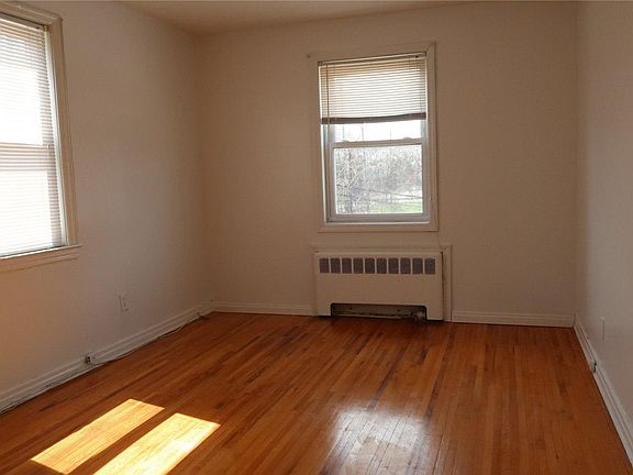 3rd image of 87-20 Commonwealth Blvd #2