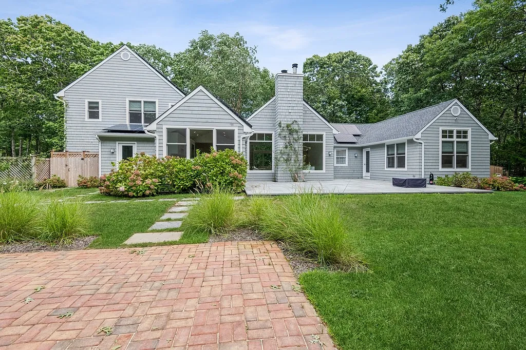 East Hampton Private Sanctuary — Photo 2