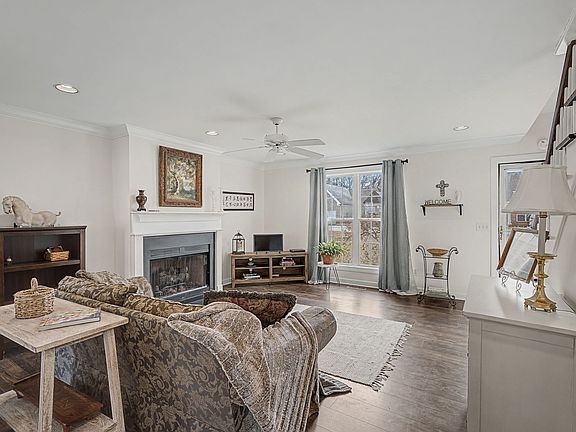 3rd image of 21 Anton Ct