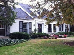 38 The Orchards Ln, Saint Louis, MO 63132