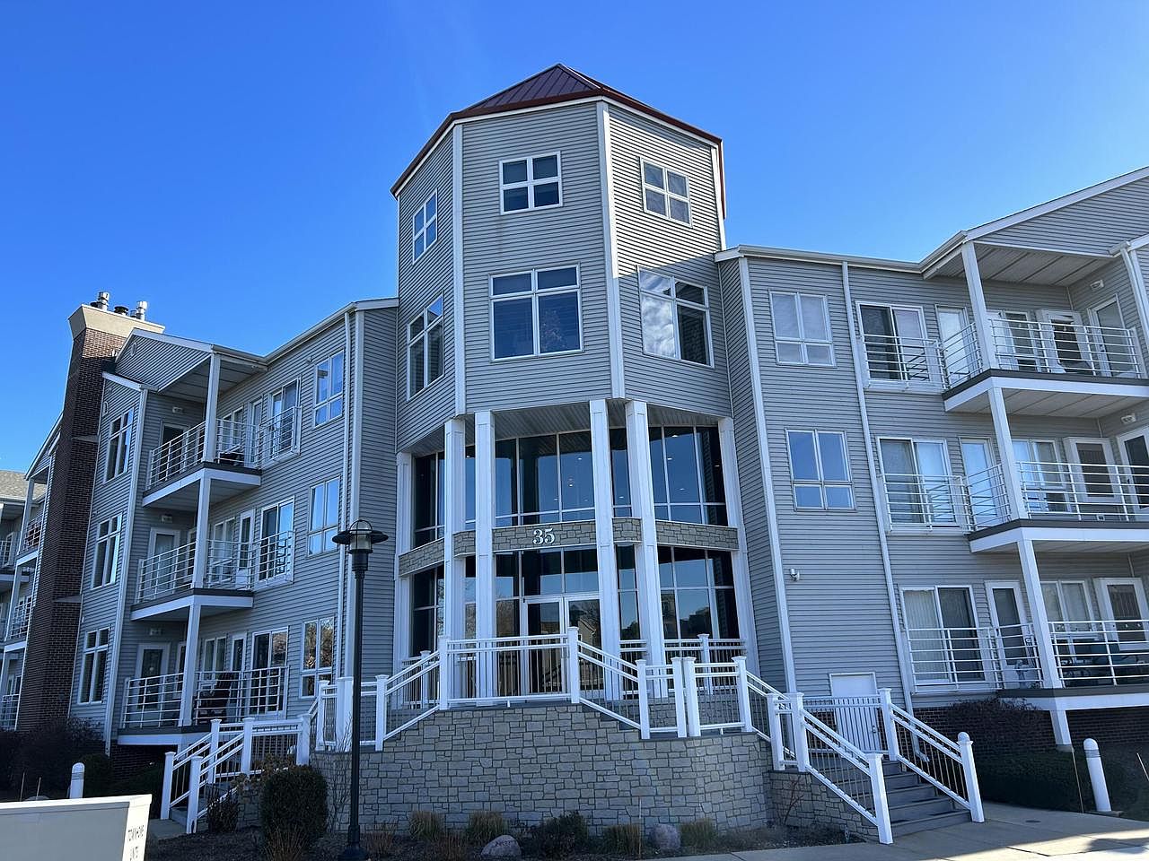 Crestview Racine Wi 35 Harborview DRIVE #309, Racine, WI 53403 | Zillow