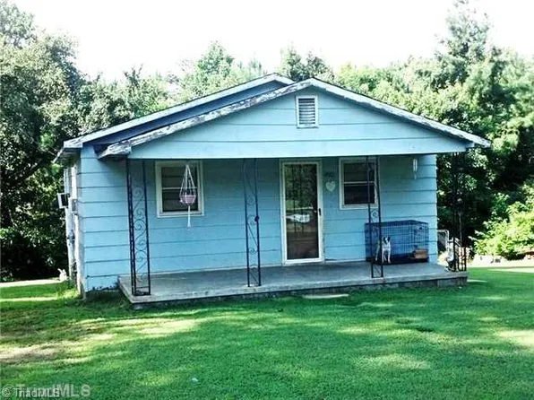 4901 Robbins Ctry Rd, Trinity, NC 27370