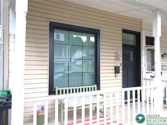 3rd image of 233 N Warren St