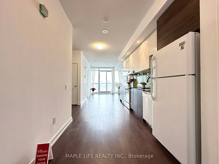 121 McMahon Dr #2502 — Photo 8