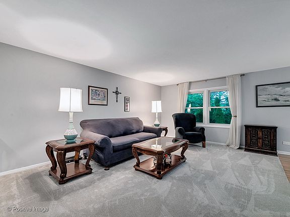 5th image of 4517 Waubansie Ln